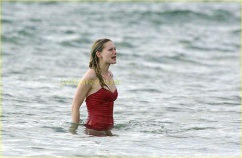 Photo: kirsten dunst bikini 12 